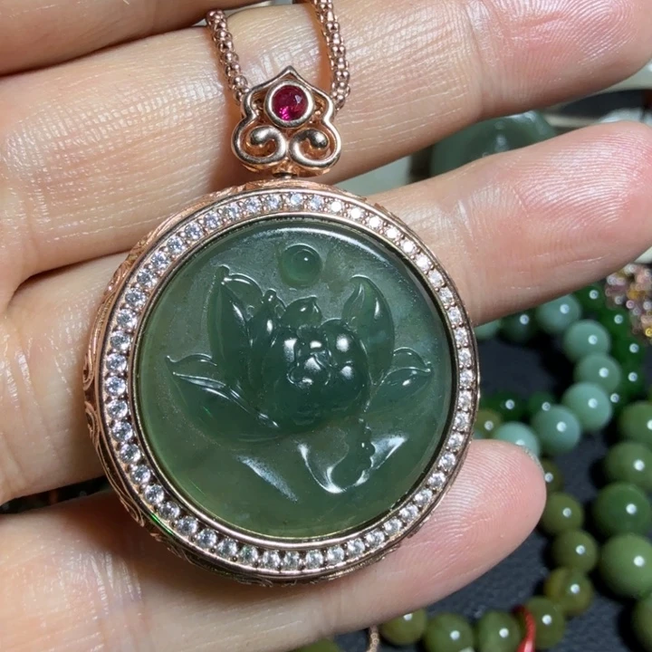 翡翠颈饰银S925镶嵌吊坠