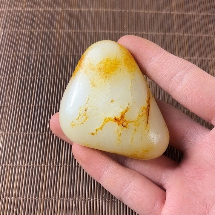 忠***堂未镶嵌和田玉挂件