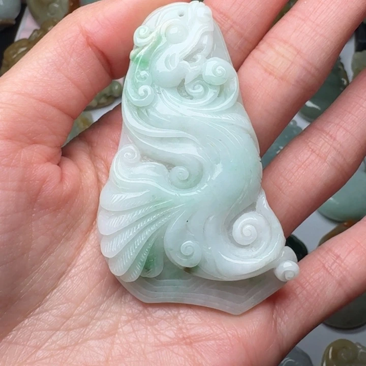 翡翠未镶嵌颈饰吊坠