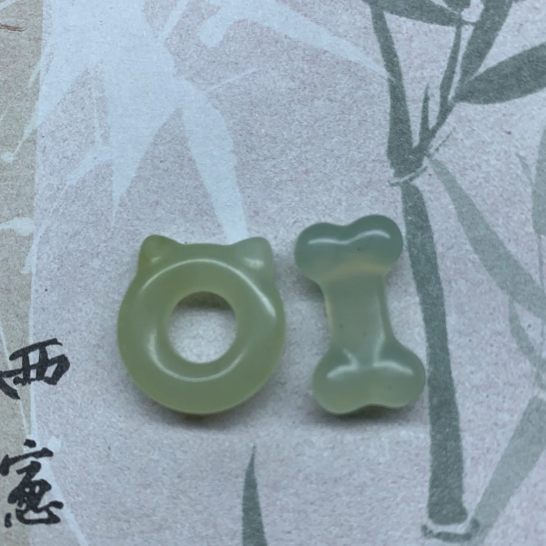 天然岫玉小猫头小骨头男女情侣吊坠一对