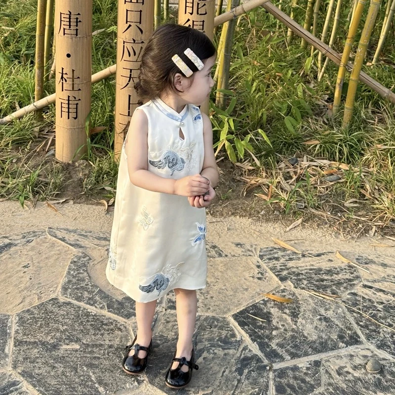 清 现货)壹妈童装新款女童旗袍连衣裙新中式国风刺绣时尚白色旗袍