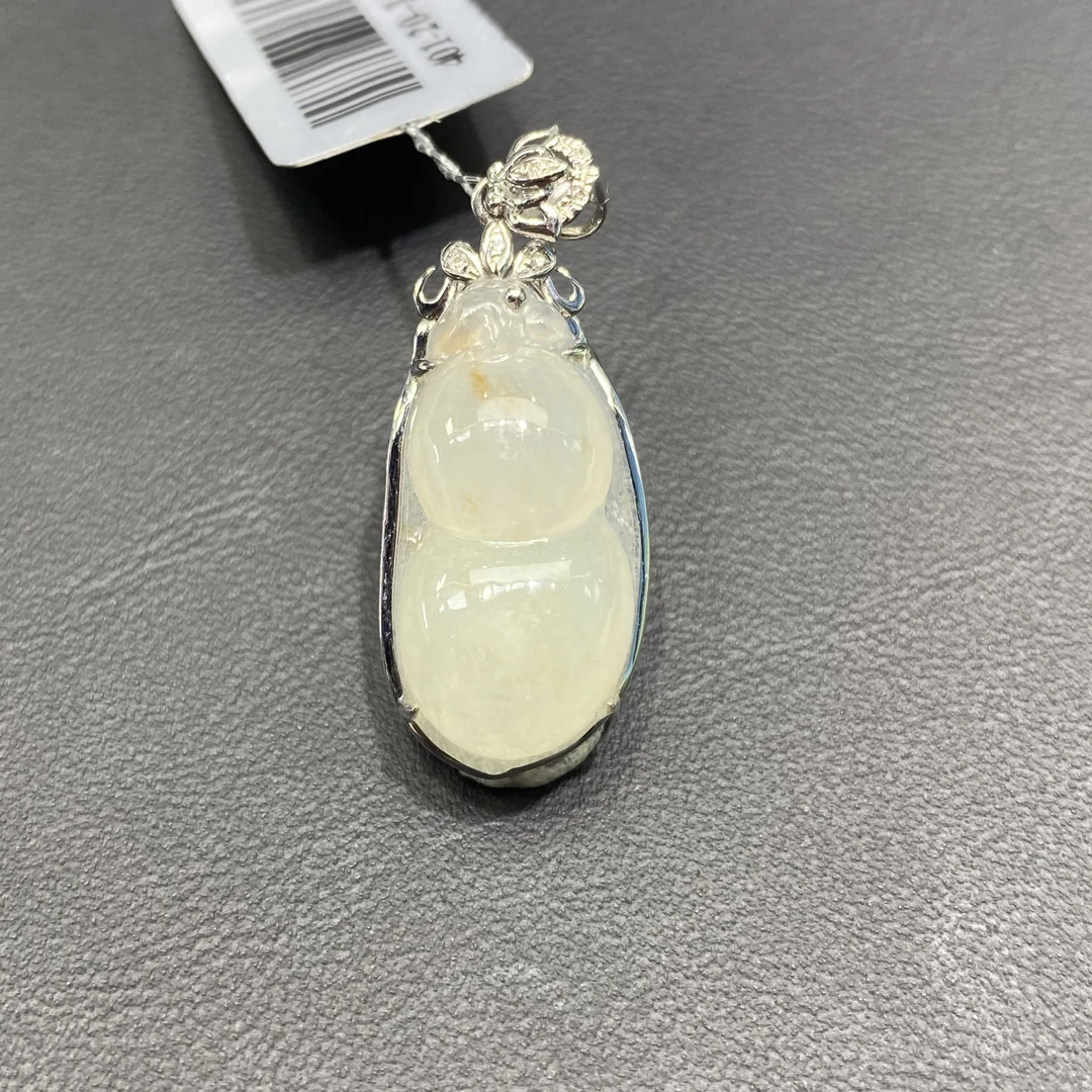 32天然缅甸翡翠A货18k葫芦/900402/上海嘉禾拍卖