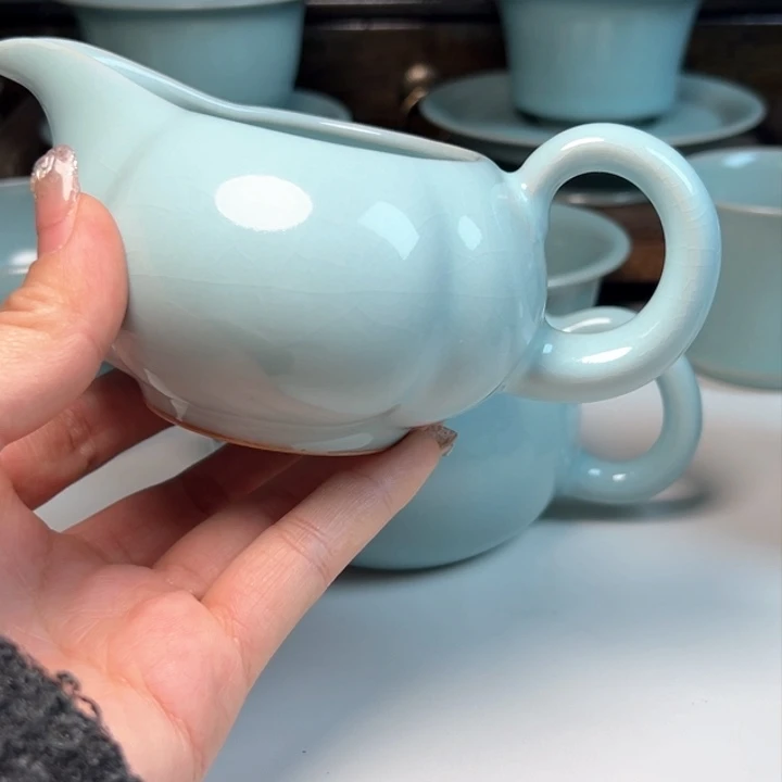 瓷片鱼**。一级哈哈哈哈哈哈哈哈