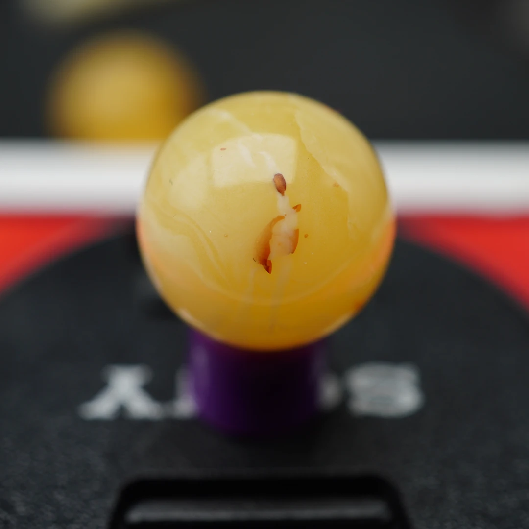 孤品15.4直径瑕疵蜜蜡珠有植物点气泡花粉皮纹表面光滑 编号429