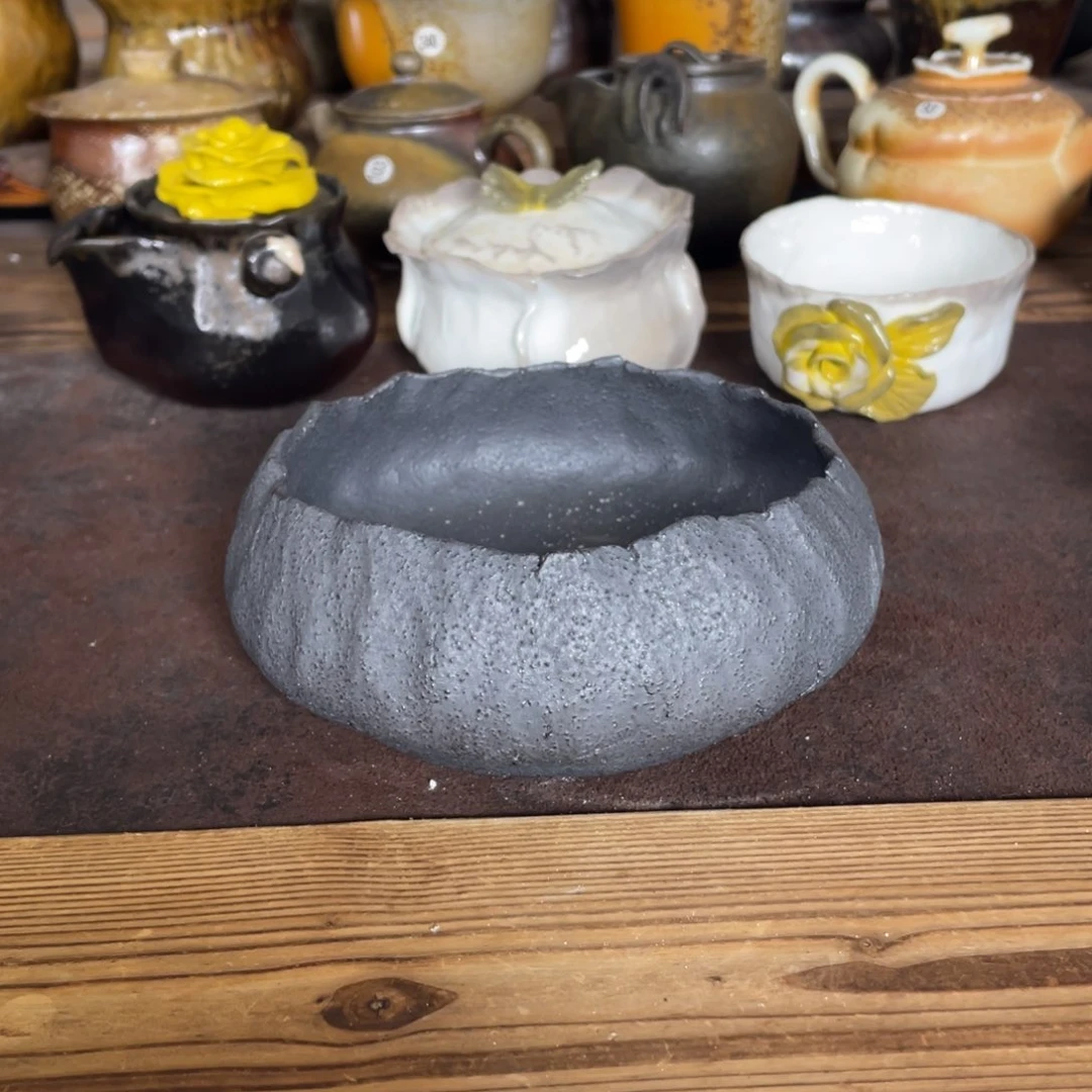 上****鲤柴烧。 黑珍珠。 建水