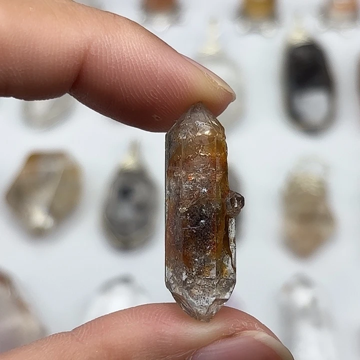 颈饰水晶未镶嵌红胶花闪灵钻32mm+