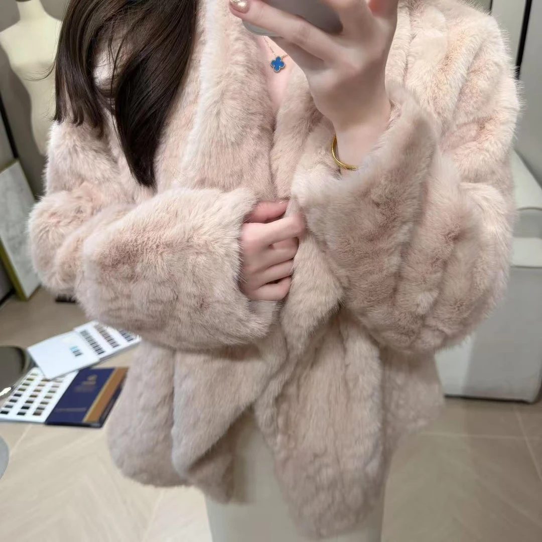 千金柔雾奶兔仿花狐貂绒环保皮草皮毛一体温柔翻领保暖加厚毛外套