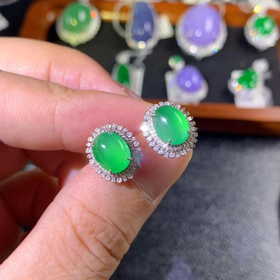 翡翠18K金镶嵌耳饰翡翠