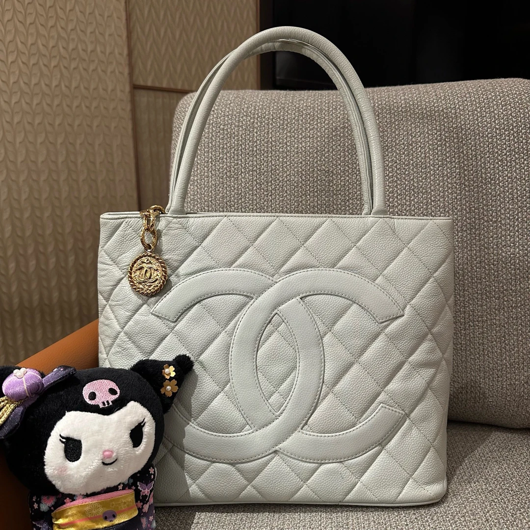 95新 Chanel/香奈儿 Chanel香奈儿 薄荷绿鱼子酱希尔顿金扣手提包
