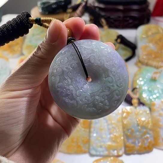 项***良翡翠未镶嵌吊坠(不含链)