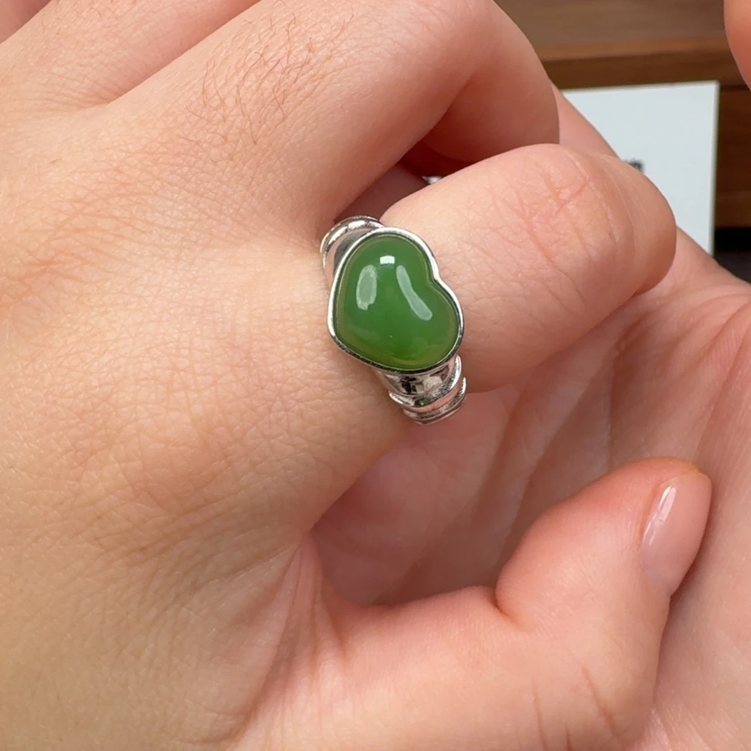 和田玉未镶嵌颈饰蒙蒙