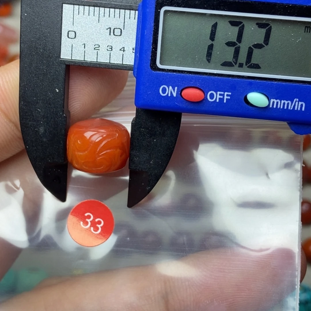 南红玛瑙未镶嵌南红玛瑙有瑕疵