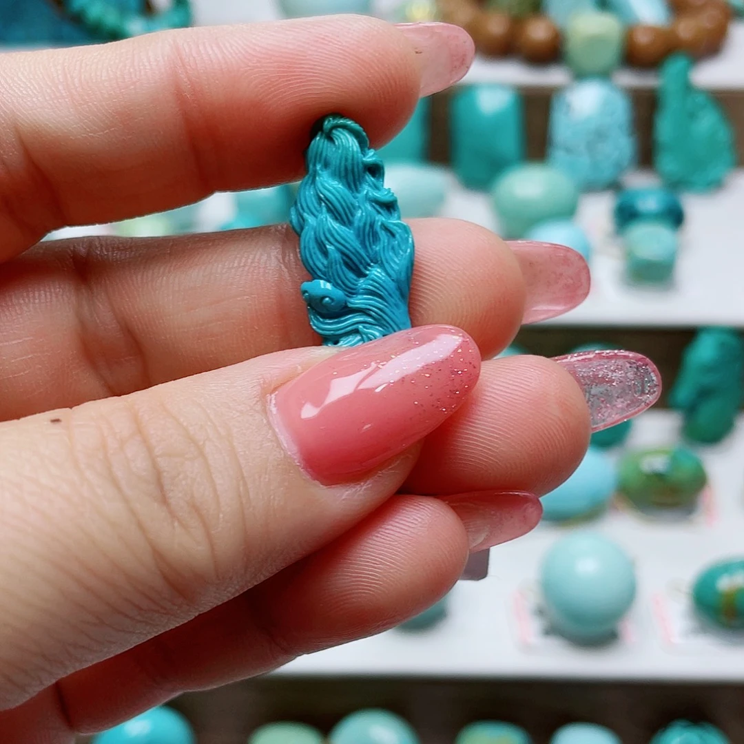 绿松石未镶嵌摆件