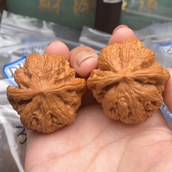 猴头核桃吊坠1221号粗筋42