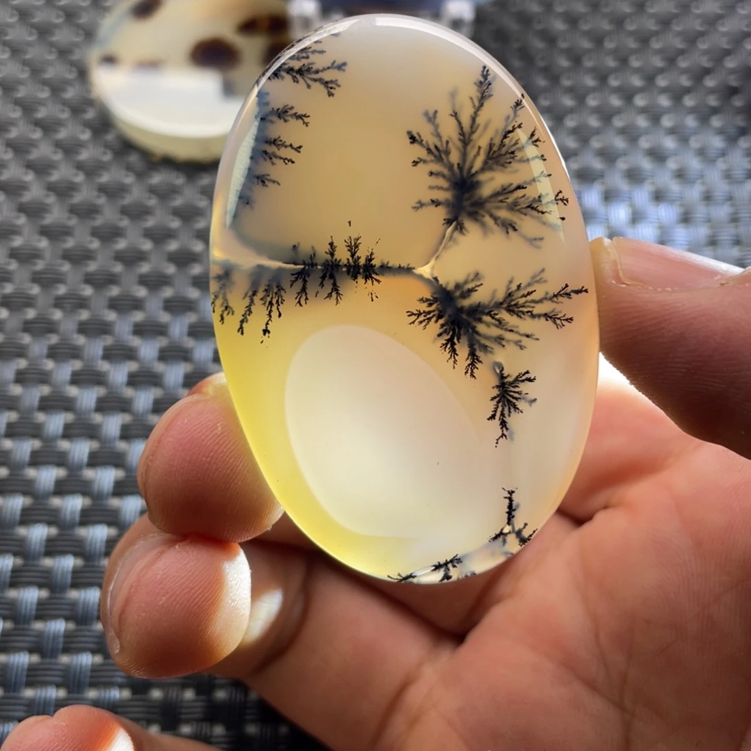 寒***窗玛瑙/玉髓未镶嵌颈饰