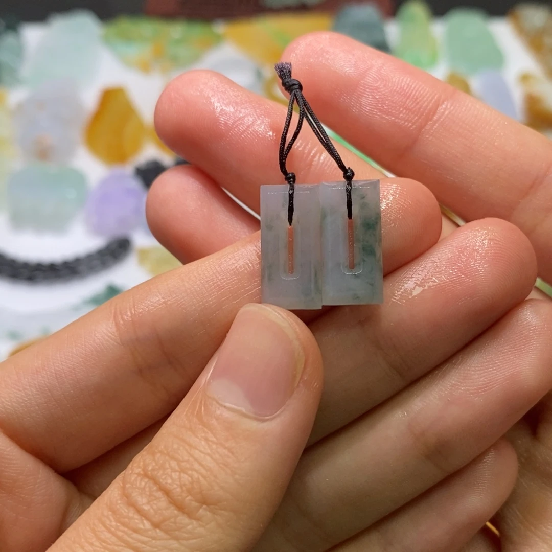 定制翡翠未镶嵌耳饰