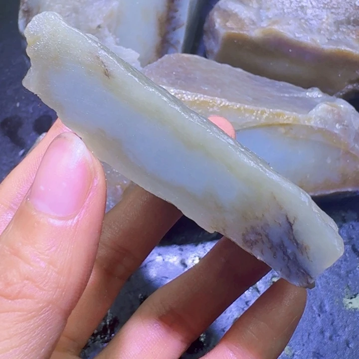 和田玉未镶嵌珠宝半成品