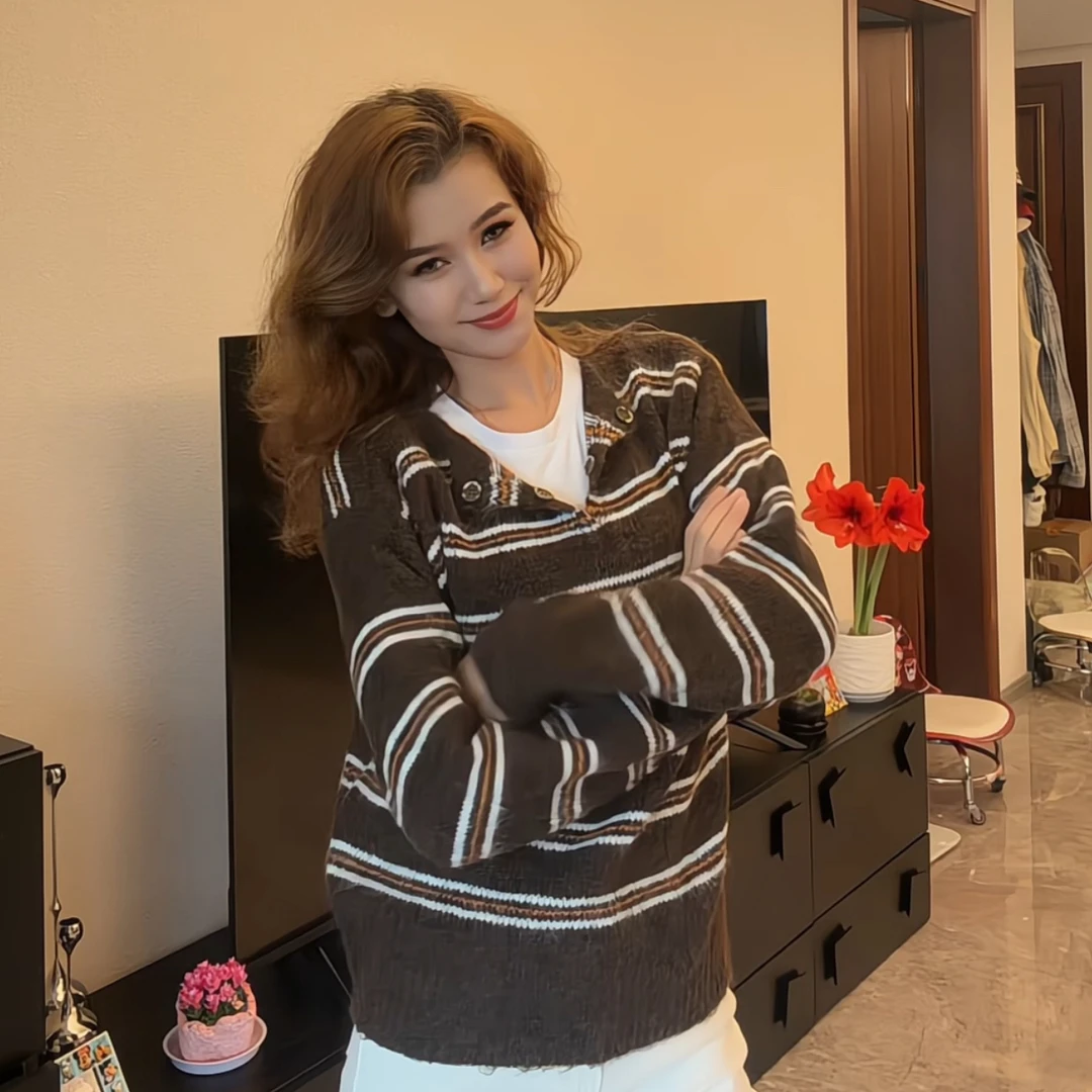 跨年款慵懒风半开领毛衣