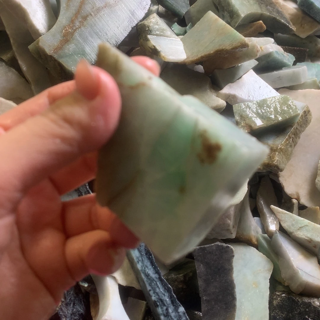 翡翠颈饰未镶嵌缅甸翡翠