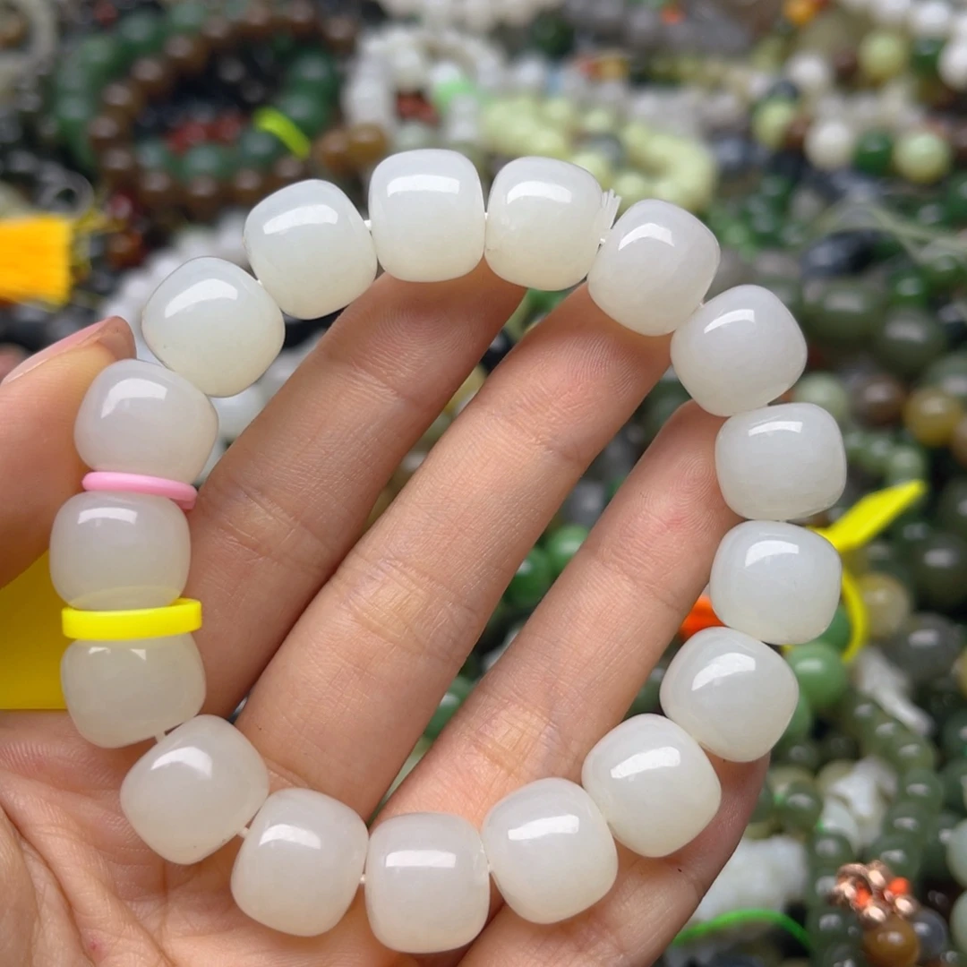 和田玉未镶嵌手链