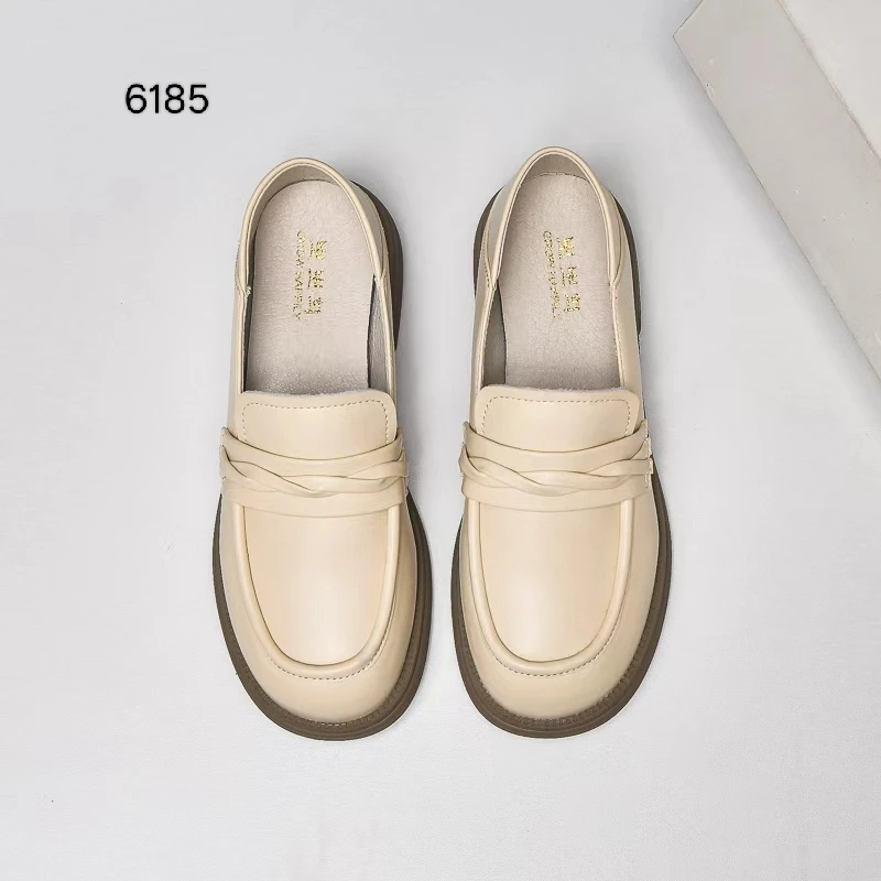 常规款四季通用休闲风防脏单鞋圆头舒适百搭皮鞋春季