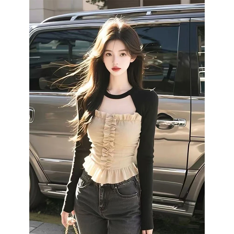 杏色高级感圆领设计感长袖T恤女春秋镂空百搭花边别致独特上衣潮