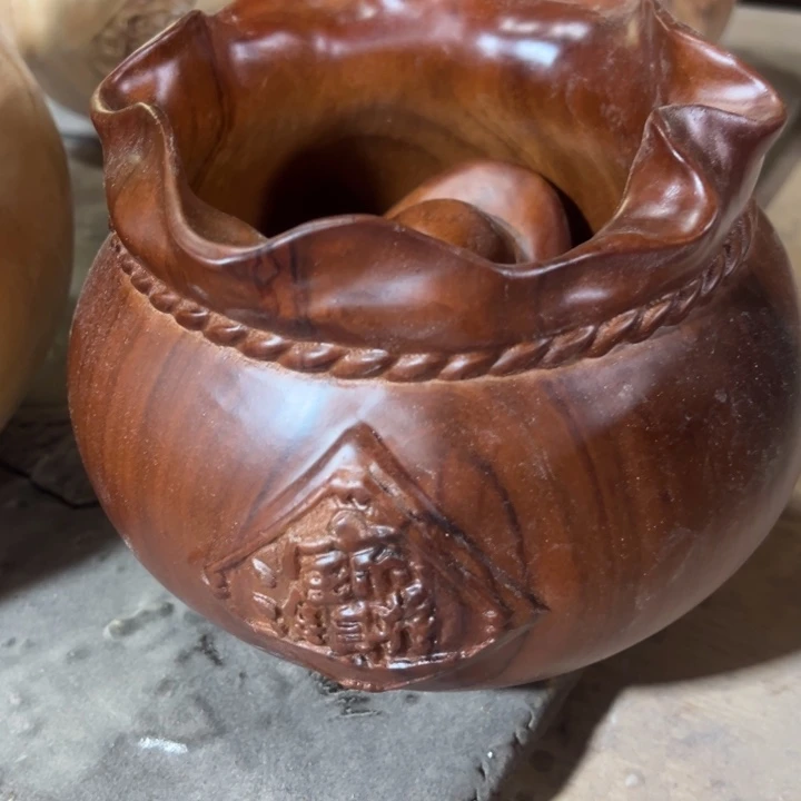 香榧木香樟木聚宝盆一个