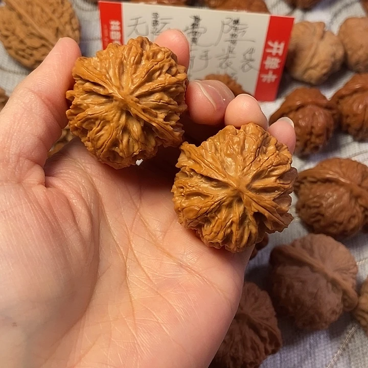 T***o文玩核桃吊坠39苹果加送一对