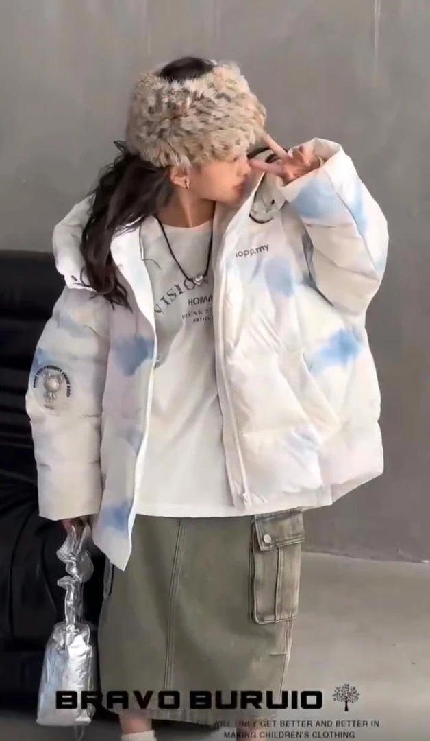 实体精品时尚童装牛哆哆布瑞欧夜光羽绒服18008