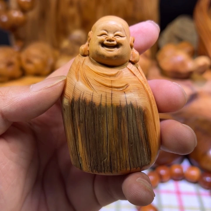 读***虹柏木（崖柏）陈化老料手串把件