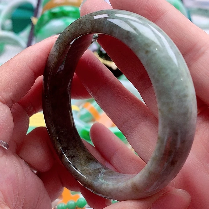 翡翠未镶嵌手镯翡翠