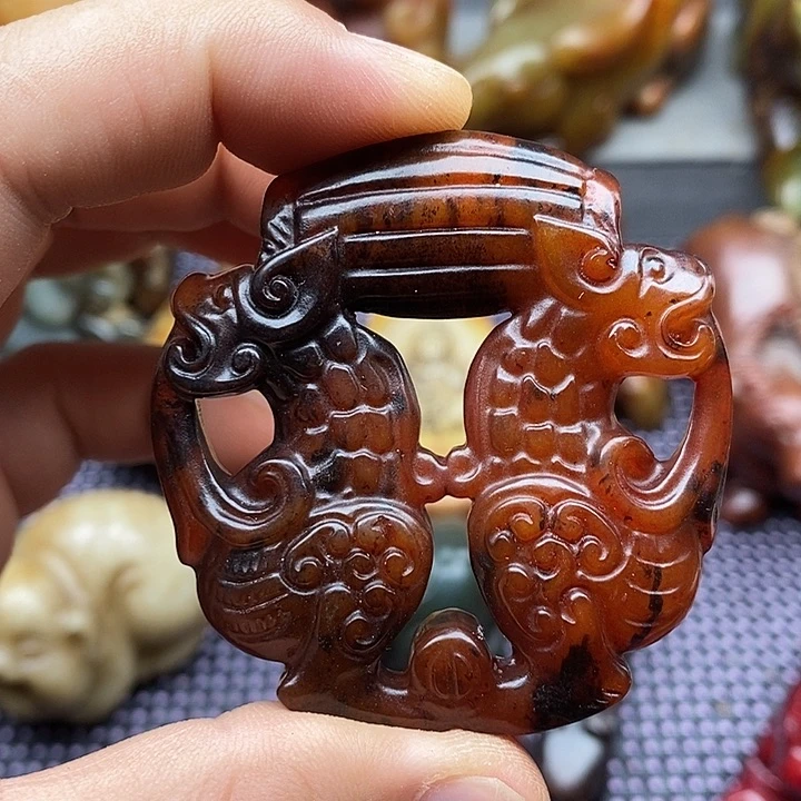未镶嵌蛇纹石玉颈饰