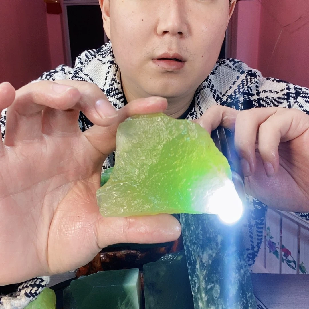 蛇纹石玉未镶嵌岫玉原石蛇纹石玉