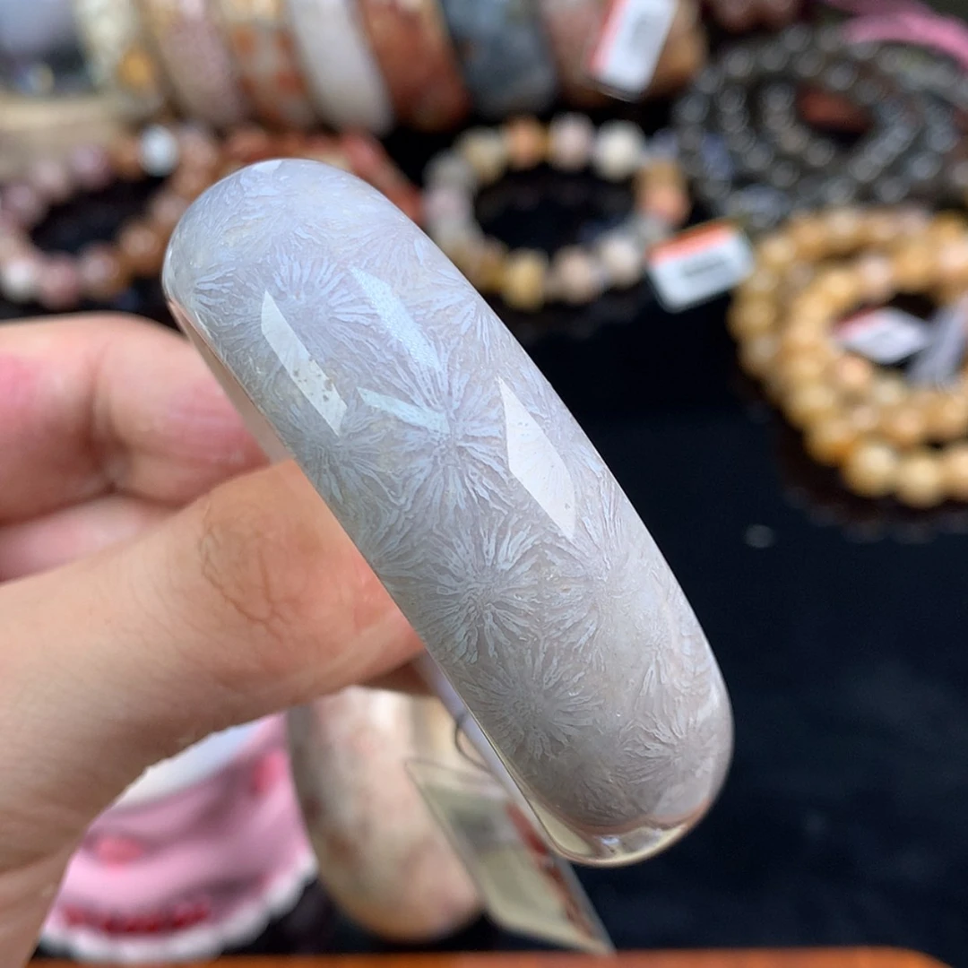 【闪购商品】颈饰未镶嵌硅化珊瑚（珊瑚玉）68号52圈烟花