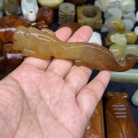 未镶嵌蛇纹石玉颈饰13