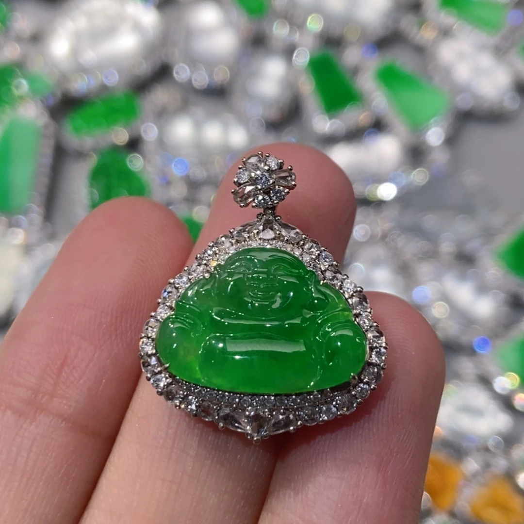 翡翠18K金镶嵌颈饰天然缅甸A货翡翠