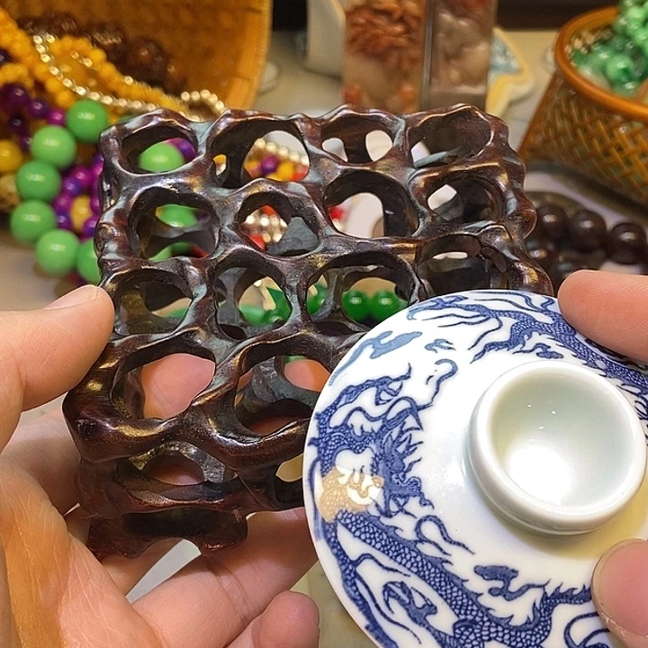 瓷片哈哈哈哈哈哈哈哈好吧