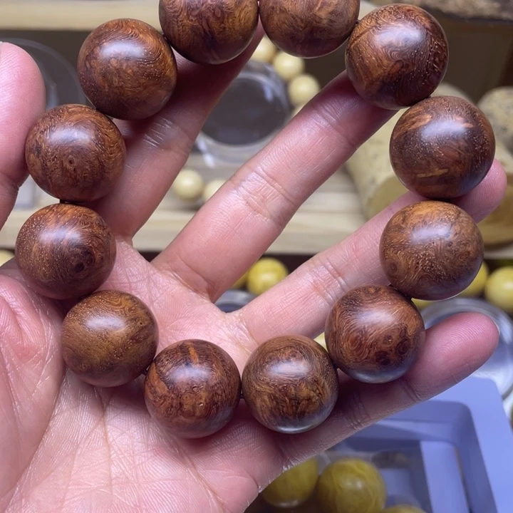 大果紫檀（缅甸花梨）其他缅花留疤手串