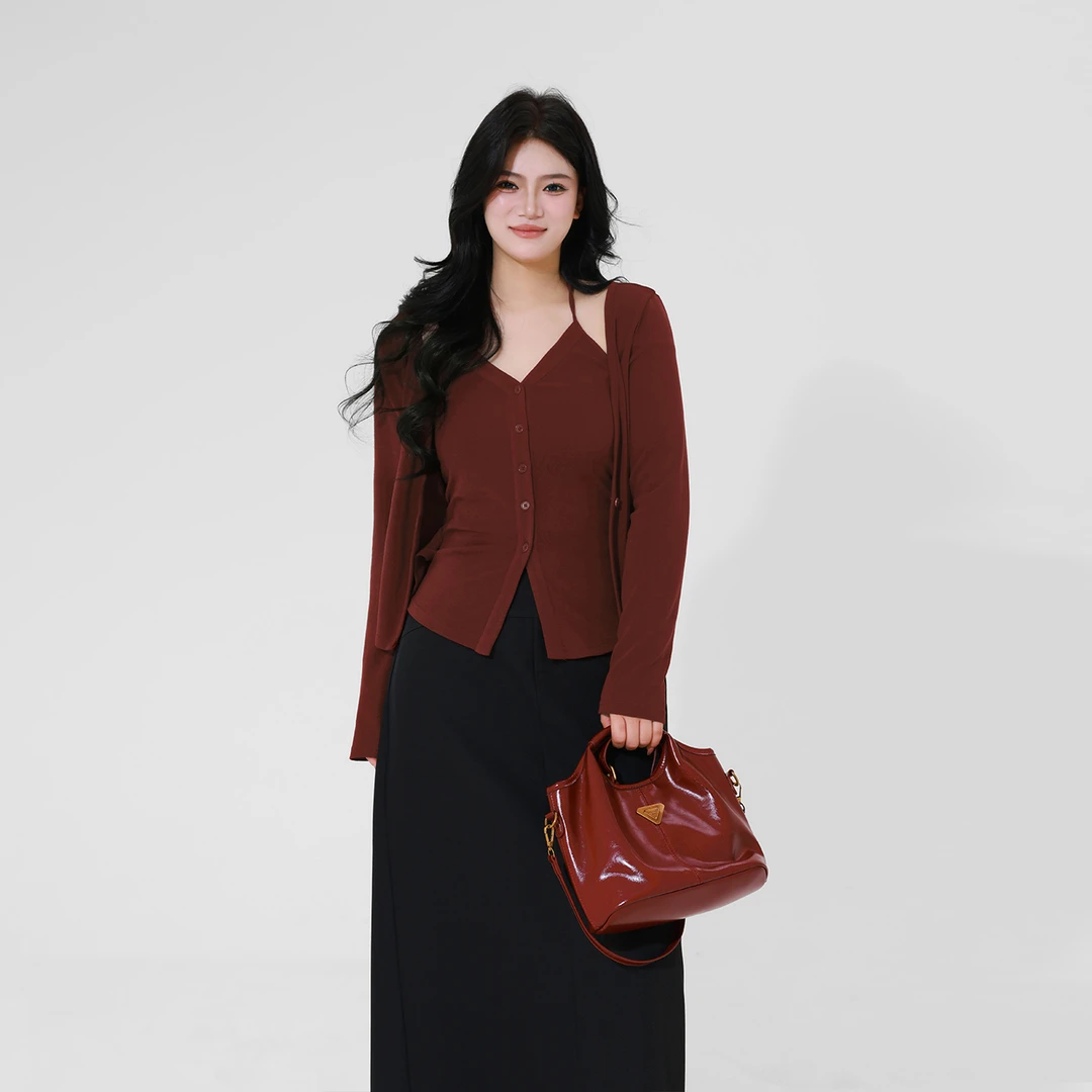 【缪斯之吻】蛋妹观与大码女装微胖mm秋显瘦遮肉挂脖套装DM32115