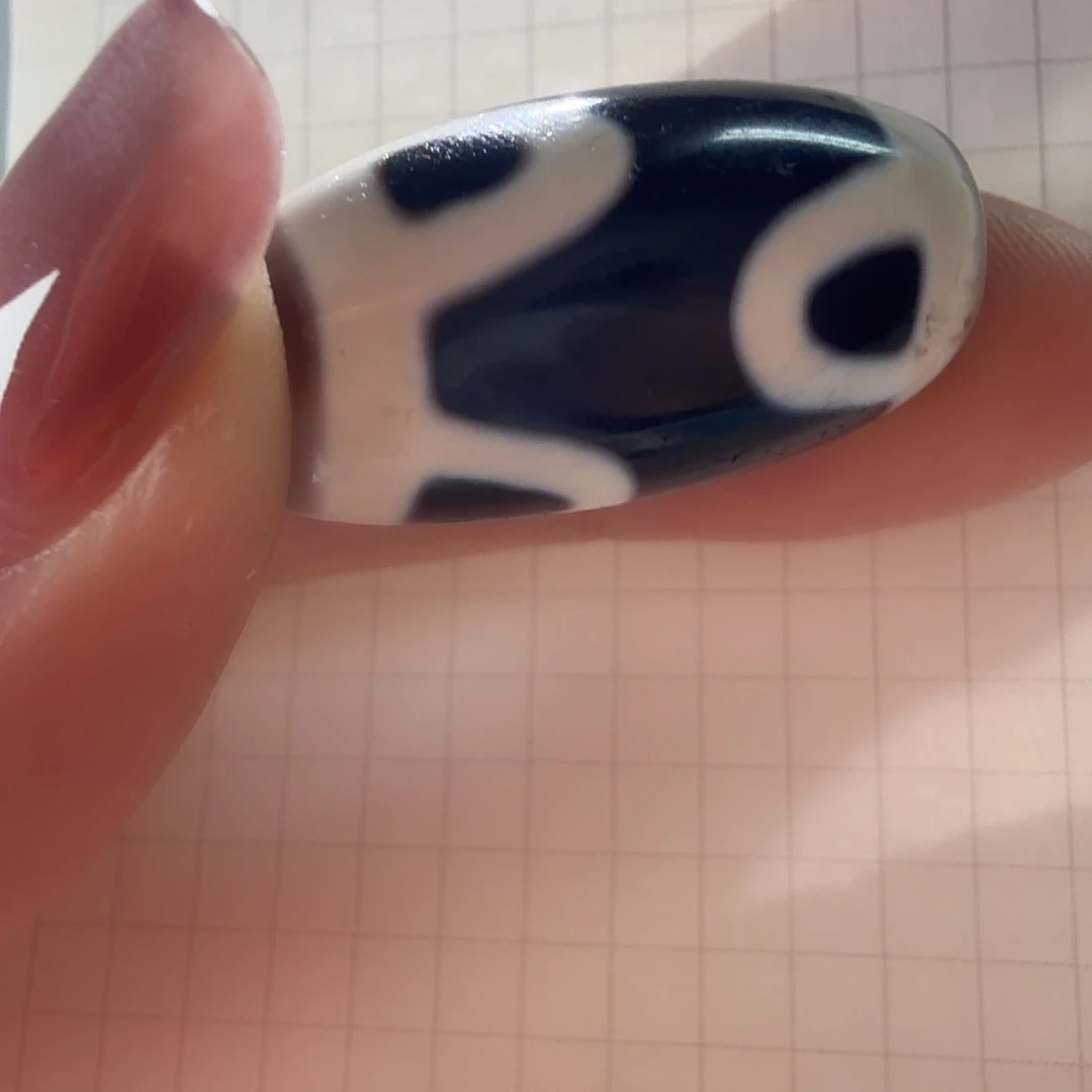 J***.玛瑙/玉髓未镶嵌颈饰