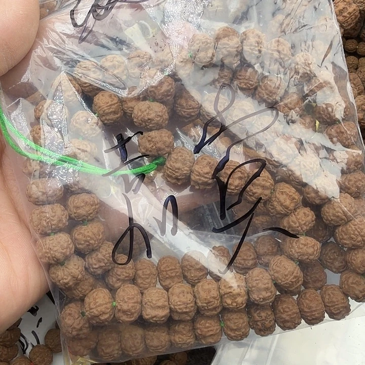 嘉****吊坠金刚菩提谢谢