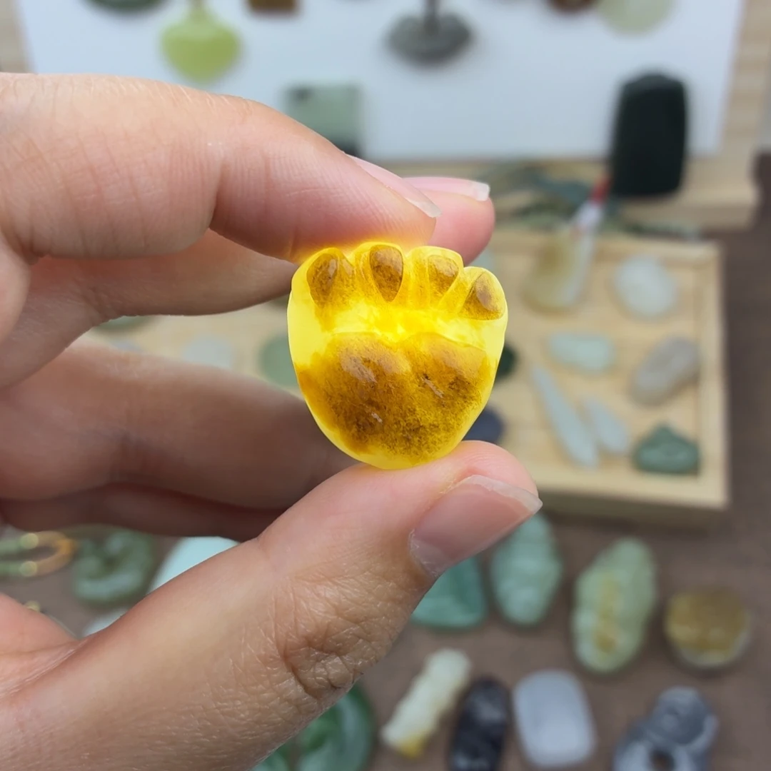 和田玉未镶嵌颈饰微瑕不退不换