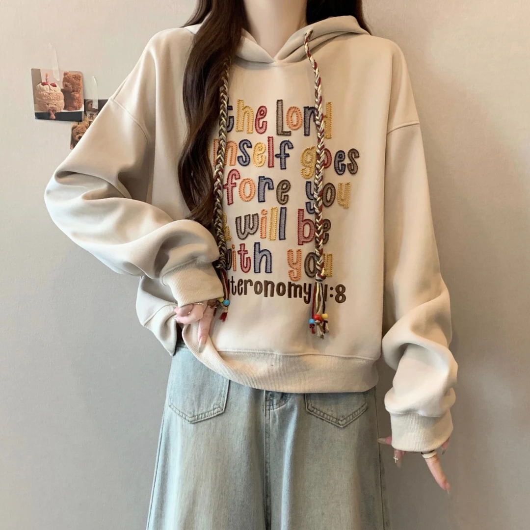 大码遮肚子字母刺绣连帽卫衣女秋冬胖MM宽松显瘦百搭洋气长袖上衣