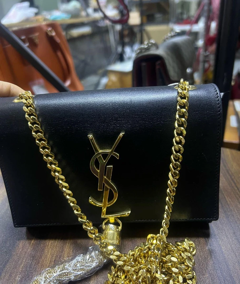 95新 圣罗兰 斜挎包 16174