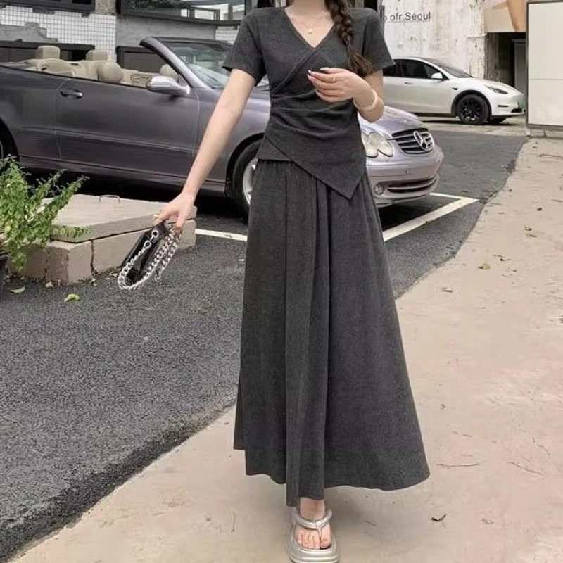 大码套装两件套洋气时髦气质长裙女夏连衣裙新款V领褶皱短袖T恤