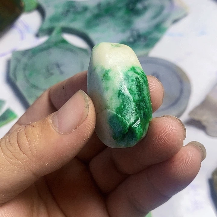 散珠翡翠天然翡翠A货挂件