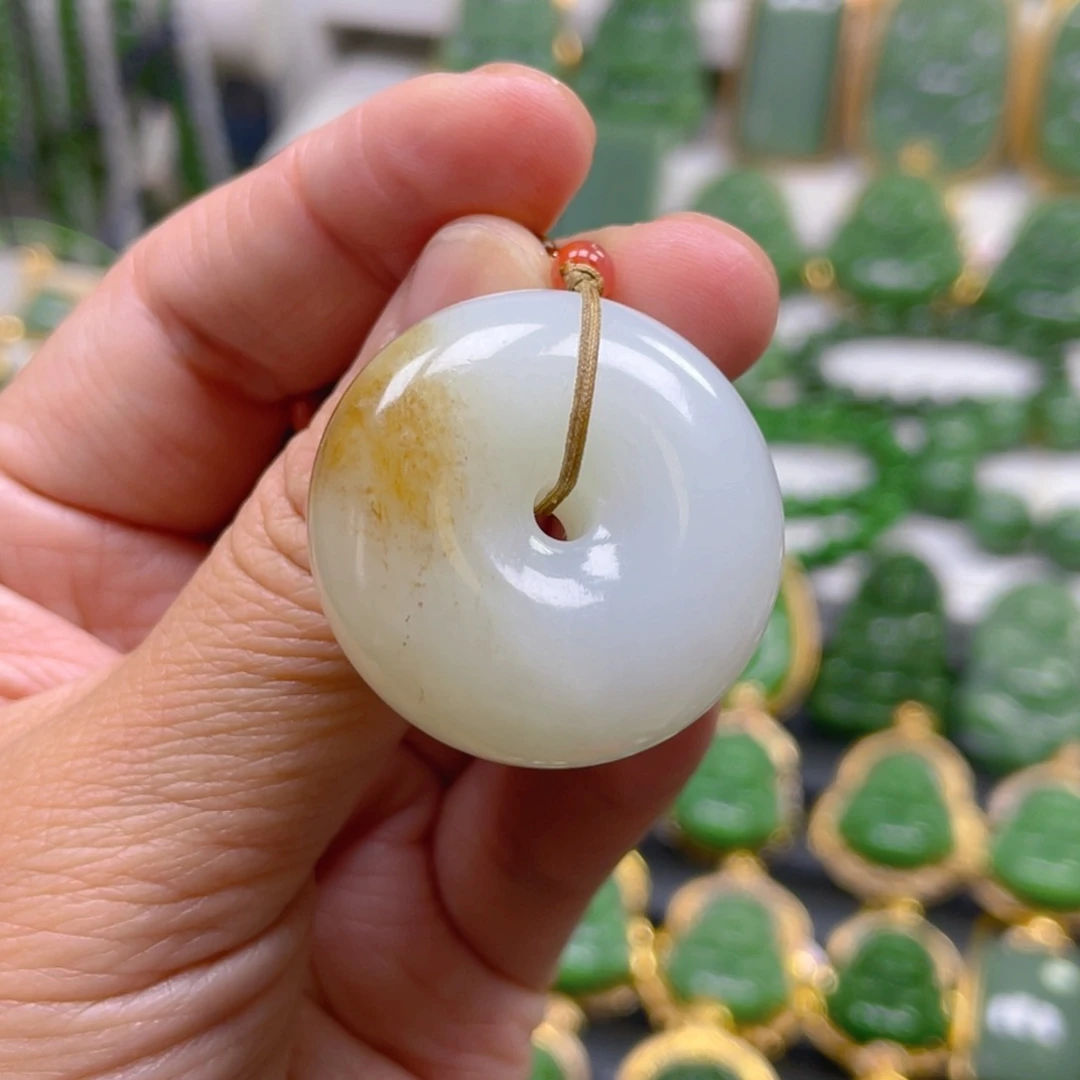 和田玉吊坠(不含链)未镶嵌