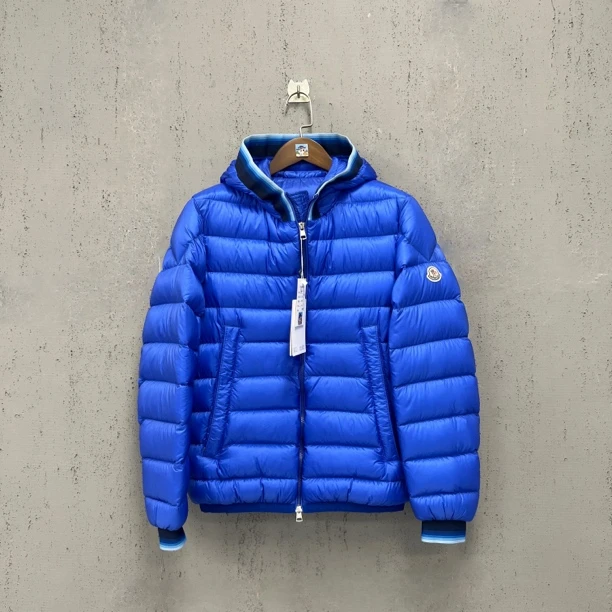 99新 MONCLER moncler蒙口蓝色针织拼接羽绒服3码