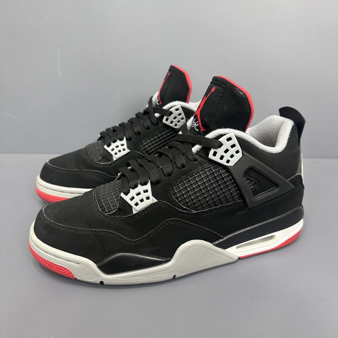95新 NIKE/耐克 42码 aj4黑红 很新穿几次 休闲鞋