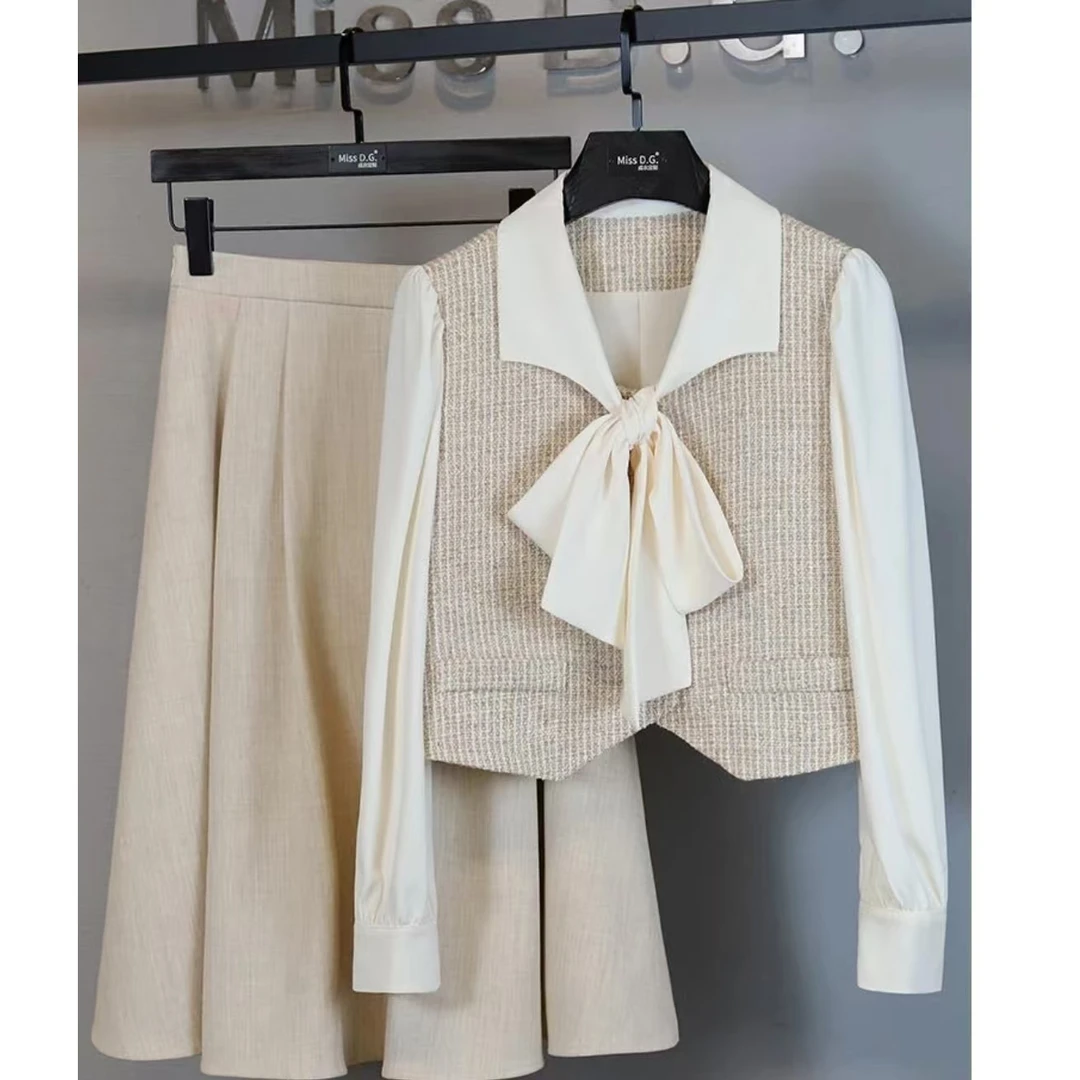 杏色秋季新款气质减龄小香风拼接时尚显瘦两件套套裙Q2565